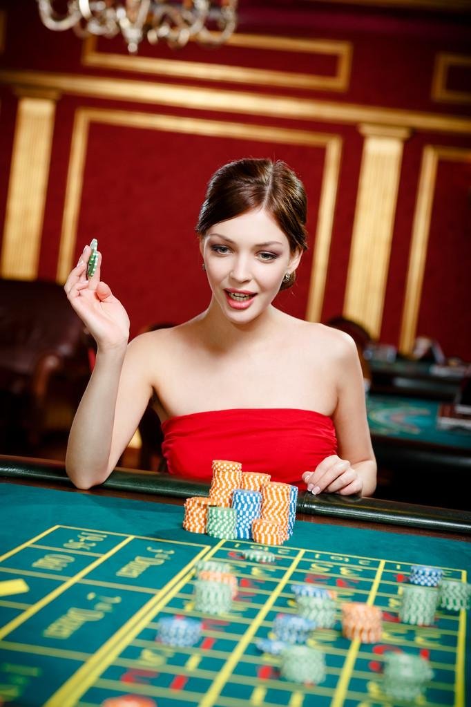 Antarmuka permainan Kepala Number di mutiara69 menampilkan jadwal periode, prediksi angka, dan status real-time
